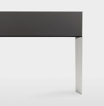 Laden Sie das Bild in den Galerie-Viewer, Kristalia Esstisch Nori 209x100 cm optional verlängerbar - Italienisch