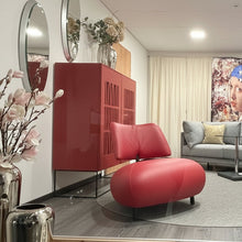 Laden Sie das Bild in den Galerie-Viewer, Leolux Pallone – das ikonische Designobjekt in Rot