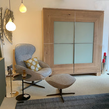 Laden Sie das Bild in den Galerie-Viewer, Scholtissek Varus Schrank – Eiche oder Astnuss | 150×170 & 186×205 - Möbelhaus H. Zeppenfeld GmbH