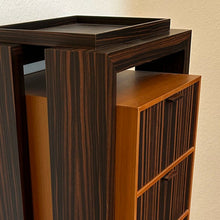 Laden Sie das Bild in den Galerie-Viewer, Designer Kommode als sofort verfügbares Ausstellungsstück aus dem Möbelabverkauf.