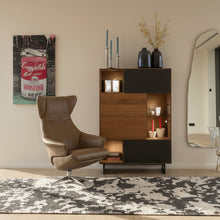 Laden Sie das Bild in den Galerie-Viewer, Highboard Anrei Puro Style – optionale Beleuchtung für Nischen und Frontinszenierung