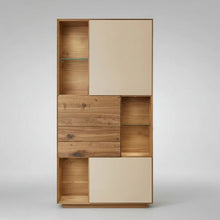 Laden Sie das Bild in den Galerie-Viewer, Farboptionen für MDF/Glas bei SY772: Zartbitter, Steingrau, Sand, Reinweiß RAL 9003, Schwarzgrau RAL 7021, Beere, Salbei bei der Vitrine Puro Style