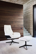 Laden Sie das Bild in den Galerie-Viewer, BW Daron Drehfuß in Schwarz matt – moderner, schlanker Look