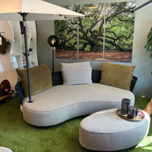 Laden Sie das Bild in den Galerie-Viewer, Bullfrog Lagoon Outdoor Loungemöbel Ausstellugnsstück Sale Abverkauf SchnäppchenGartenmöbel Designmöbel Zeppenfeld Olpe Wohn Evolution