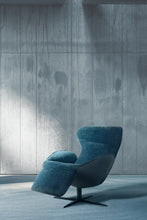 Laden Sie das Bild in den Galerie-Viewer, Jori Relaxsessel Daydreamer JR-7450 ltd. Edition Ocean: Rücken Nubuk Antrazit, Sitzfläche Stoff Mumble 12 Oltremare Gestell pulverbeschichtet graphitgrau