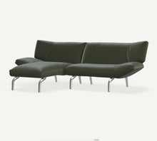 Laden Sie das Bild in den Galerie-Viewer, Leolux Devon 2-Sitzer Ecksofa mit schmalem Longchair, luftig-leichte Silhouette mit Metallfuessen