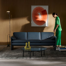 Laden Sie das Bild in den Galerie-Viewer, Sitzkomfort neu definiert – das Bora Bora Sofa von Leolux als ergonomischer Designklassike