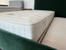 Laden Sie das Bild in den Galerie-Viewer, Seitenansicht der Superba Super Luxe Soft Matratze 90x200 cm – ergonomischer 7-Zonen-Kern, Naturpolster und atmungsaktiver Drell-Bezug
