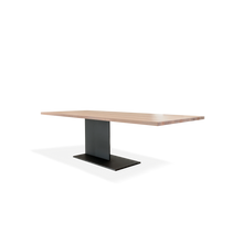 Laden Sie das Bild in den Galerie-Viewer, Asymmetrisches, pulverbeschichtetes Stahluntergestell am Asco Mono Minal – Freisteller