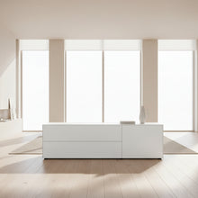 Laden Sie das Bild in den Galerie-Viewer, Piure Nex Pur Box 2020400 in White – Lowboard 180×50×48 cm mit 2 Schubladen links und 1 Tür rechts, im Wohnambiente