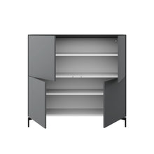 Laden Sie das Bild in den Galerie-Viewer, Innenansicht des Highboards 2041200 – großzügiger Stauraum hinter vier Türen