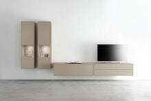 Laden Sie das Bild in den Galerie-Viewer, Sudbrock Game 68 Wohnwand im Ambiente – Designmöbel 340×182×35/45 cm in Wunschfarbe, hier terra