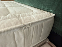 Laden Sie das Bild in den Galerie-Viewer, Detailansicht Superba Super Luxe Soft – Matratze mit Naturmaterialien, klimaregulierendem Bezug und ergonomischem Liegekomfort