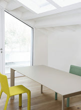 Laden Sie das Bild in den Galerie-Viewer, Kristalia Esstisch Nori 209x100 cm optional verlängerbar - Italienisch