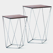 Laden Sie das Bild in den Galerie-Viewer, Scholtissek Beistelltisch, Drahthocker Statique Massivholz, verschiedene Ausführungen