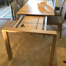 Laden Sie das Bild in den Galerie-Viewer, Scholtissek kleiner Ausziehtisch Küchentisch Jade 120, 140 und 160x85cm knorrige Eiche massiv,