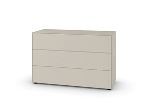 Elegante Kommode Piure Nex Pur Box Modell 1536776 in Seidenbeige mit drei Schubkästen, minimalistisch und modern.