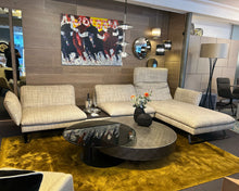 Laden Sie das Bild in den Galerie-Viewer, Bielefelder Werkstätten Ecksofa Heaven, Funktionssofa Stoff Longchair links oder rechts anbaubar!
