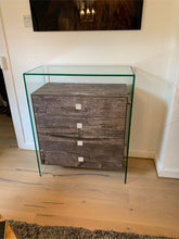 Laden Sie das Bild in den Galerie-Viewer, Dreieck Design Kommode Fusion Wood Sale Sauerland Olpe Möbel Zeppenfeld (2)
