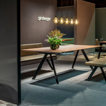 Laden Sie das Bild in den Galerie-Viewer, Girsberger esstisch Barra Aktionspreis, Schnäppchen Massivholztisch Designmöbel Interiordesign Möbel Zeppenfeld Olpe Sauerland Eichentisch
