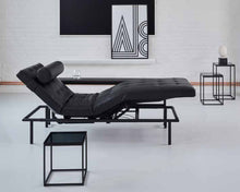 Laden Sie das Bild in den Galerie-Viewer, Daybed, Relaxliege Campus Deluxe von IP Design, Leder schwarz
