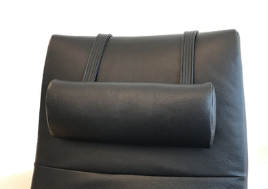 Nackenkissen für Jori Relaxsessel

elliptisch breit, cavila black,

mit Gegengewicht Edelstahl gebürstet


Breite 36 cm

für Relaxsessel wir Yoga, Brainbuilder, Mensana,  Idaho, Square, Symphony oder Cosy Ghost in monomove oder Multimove