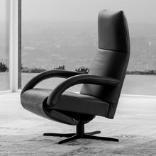Laden Sie das Bild in den Galerie-Viewer, JORI Relaxsessel JR-3390 Yoga Multimove Medi in Nappaleder Cavila Black mit schwarzem 4-Stern-Fuß – moderner Design-Ruhesessel mit verstellbarem Kopfteil.
