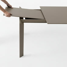 Laden Sie das Bild in den Galerie-Viewer, Kristalia Esstisch Nori 209x100 cm optional verlängerbar - Italienisch
