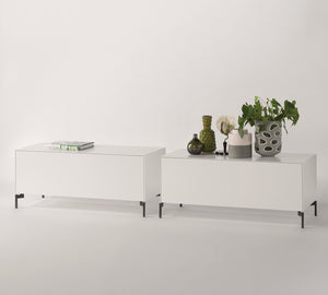 Modulares TV-Lowboard von Piure mit Soft-Close-Klappe in edlem Mattlack Nex Box