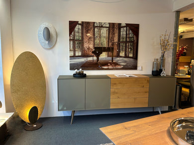 Sideboard Scholtissek Talio knorrige Eiche massiv natur geölt, Glas matt Platin 240x90x42cm