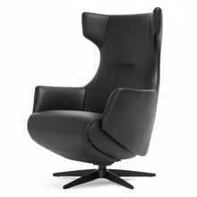 Laden Sie das Bild in den Galerie-Viewer, AERA NV-1005 Relaxsessel – Frontansicht in Leder Runner Schwarz mit Sternfuß Fuß 32

