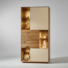 Laden Sie das Bild in den Galerie-Viewer, Freisteller: Puro Style SY772 in Astnuss – 2 MDF-Türen lackiert, 1 Holztür &amp; 2 Schubladen mit Zopfbürstung, 3 offene Nische
