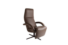 Laden Sie das Bild in den Galerie-Viewer, Jori Yoga JR-7360 Sessel in Celia Truffo (dunkelbraunes Leder), Monomove-Version mit festem Kopfteil, ergonomischer Liegeposition und schwarzem 4-Stern-Fuß – Aktionsmodell Timeless Icons Sitzend

