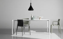 Laden Sie das Bild in den Galerie-Viewer, Lackiertes Gestell des Maki – farblich passend zur lackierten Fenix-Kante
