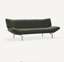 Laden Sie das Bild in den Galerie-Viewer, Leolux Devon 3-Sitzer Sofa, zeitloses Design mit feinen Naehten und schlanken Metallfuessen
