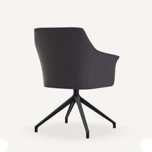 Laden Sie das Bild in den Galerie-Viewer, Rückansicht des Leolux Drehstuhls Mara Cruz mit elegantem Design und stabilem Drehgestell
