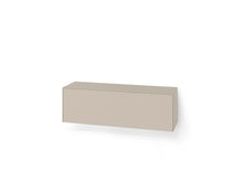 Laden Sie das Bild in den Galerie-Viewer, Schlichtes Hängeboard mit Schublade in sandfarbenem Mattlack – minimalistisches Wandmöbel
