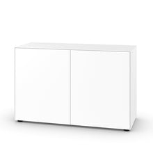 Laden Sie das Bild in den Galerie-Viewer, Freigestelltes Piure Nex Pur Box Türmodul 1536778 in Weiß (P01), zwei grifflosen Türen, minimalistisches Design auf weißem Hintergrund.
