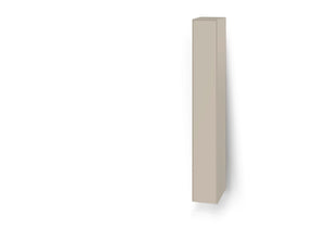 Schmaler Hängeschrank 2046700 von Piure in silk – puristisches Design für moderne Innenräume.