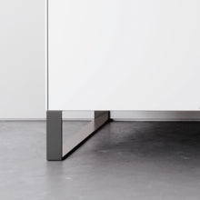 Laden Sie das Bild in den Galerie-Viewer, Kufengestell für Piure Nex Pur Box – 2er-Set Metallkufen als alternative Fußlösung zur Bodenmontage
