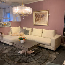 Laden Sie das Bild in den Galerie-Viewer, Gesamte Wohnsituation mit dem Violetta Belisa Ecksofa – stilvoll inszeniert im Einrichtungshaus Möbel Zeppenfeld
