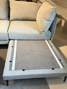Alva Sofa Detailansicht Unterbau für das Einstecken der Rückenlehnen