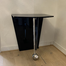 Laden Sie das Bild in den Galerie-Viewer, Designkonsole Saphir Casarte Acryl Ausstellugnsstück Schnäppchen Abverkauf
