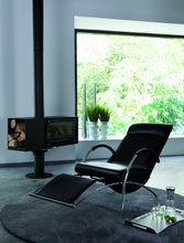 Laden Sie das Bild in den Galerie-Viewer, IP DESIGN Relaxsessel Curve in stilvoll eingerichtetem Wohnzimmer – modernes Sitzmöbel für entspanntes Wohnen
