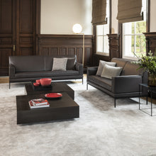 Laden Sie das Bild in den Galerie-Viewer, Jori Glove Pure JR-8950 kleines Designsofa Ledersofa Stoffsofa Funktionnssofa  Designmoebel Sauerland Möbel Zeppefneld Olpe interiodesign
