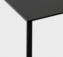 Laden Sie das Bild in den Galerie-Viewer, Kristalia Esstisch Be-Easy Ausziehtisch italienische Designmöbel Zeppenfeld Olpe Wohn Evolution Sauerland
