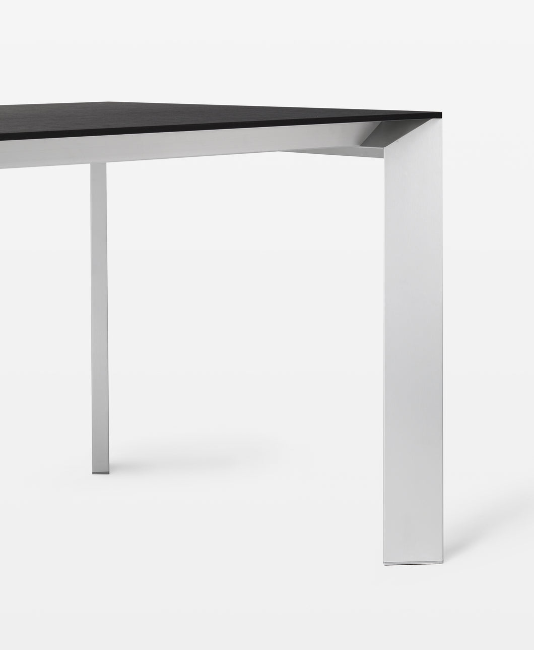 Kristalia Esstisch Nori Ausziehtisch Designmöbel Sauerland Zeppenfeld Olpe