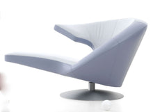 Laden Sie das Bild in den Galerie-Viewer, Leolux Parabolica, Designsessel,  Beistellsessel, Lederqualität Senso
