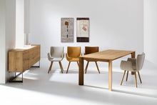 Laden Sie das Bild in den Galerie-Viewer, SR-1 light – Der Esstisch, der sich anpasst
Der SR-1 light von Scholtissek ist mehr als nur ein Esstisch – er ist ein flexibler, funktionaler Mittelpunkt für Ihr Zuhause. Mit seinem klaren Design, den natürlichen Materialien und einer ausgeklügelten Technik passt er sich mühelos an Ihre Bedürfnisse an. Ganz gleich, ob für ein gemütliches Abendessen zu zweit oder ein geselliges Mahl im größeren Kreis – der SR-1 light ist immer die perfekte Wahl.

Flexibilität in seiner besten Form
Der SR-1 light verfügt über
