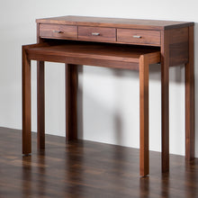 Laden Sie das Bild in den Galerie-Viewer, Sekretär Bordeaux, Form Exclusiv Design, Schreibtisch, Eiche, Kirschbaum oder Nußbaum, Homeoffice
